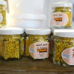 Le pollen d'abeille, riche en vitamines A, B1, B2, B3, B5, C et blablablablaaaaaa...